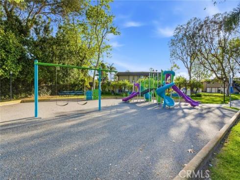 26247  Via Roble  20 , Mission Viejo, CA