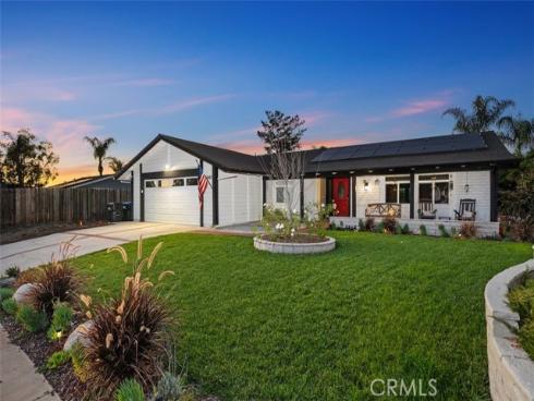 25601  Chrisanta  , Mission Viejo, CA