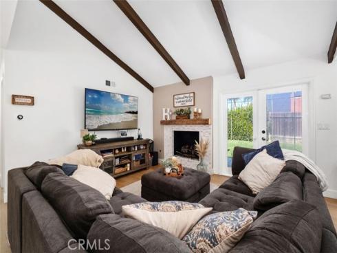 25601  Chrisanta  , Mission Viejo, CA