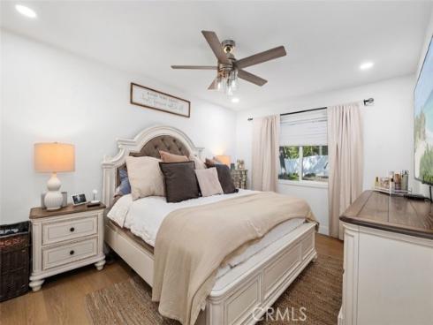 25601  Chrisanta  , Mission Viejo, CA