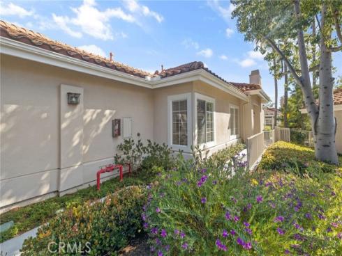 21464  San Bernardo  , Mission Viejo, CA