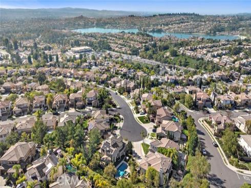 22970  Bouquet  , Mission Viejo, CA