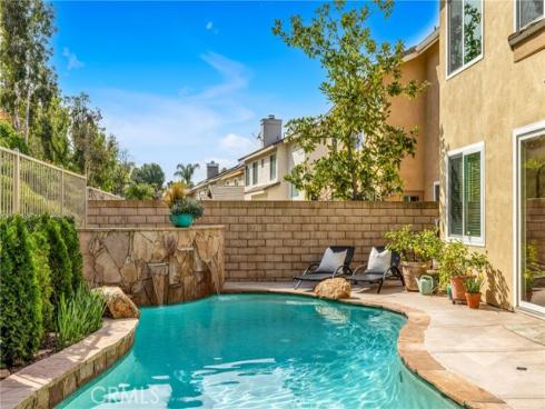 32  Arrivo   Drive, Mission Viejo, CA