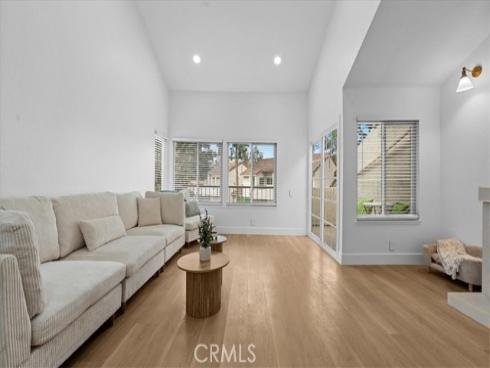 26562  Lucinda  , Mission Viejo, CA