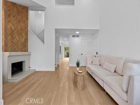 26562  Lucinda  , Mission Viejo, CA