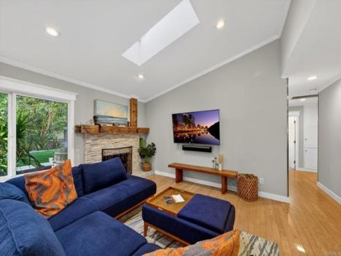 27875  Abadejo  , Mission Viejo, CA