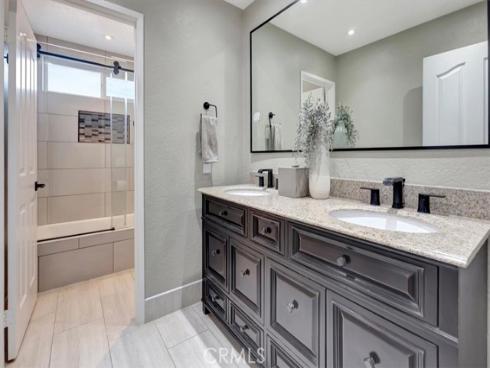 23082  Sonoita  , Mission Viejo, CA