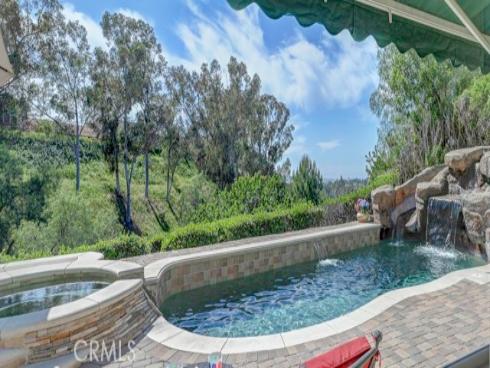 26586  Via Noveno  , Mission Viejo, CA