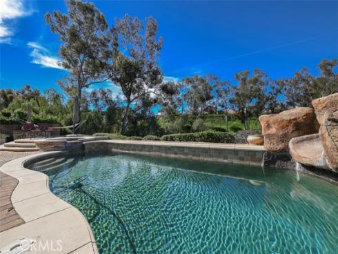 26586  Via Noveno  , Mission Viejo, CA