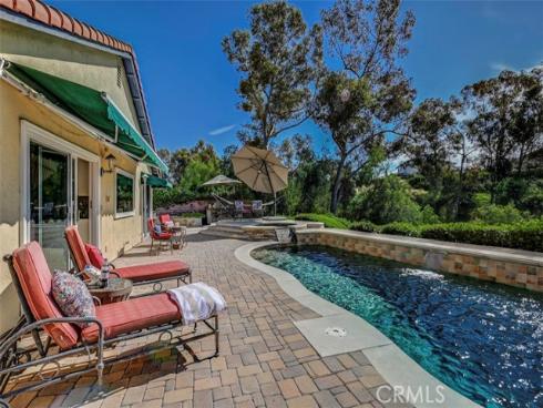 26586  Via Noveno  , Mission Viejo, CA