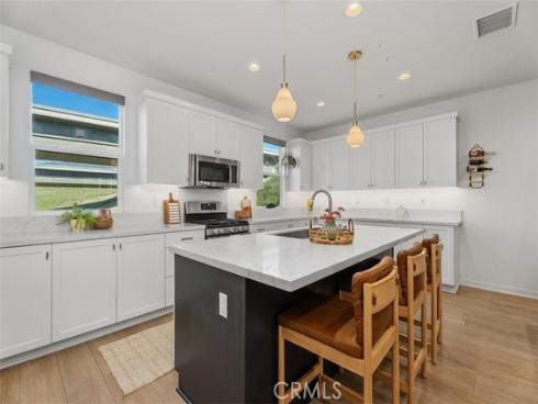 85  Hideaway Loop  , Mission Viejo, CA