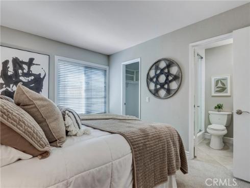 27181  Corcubion  , Mission Viejo, CA