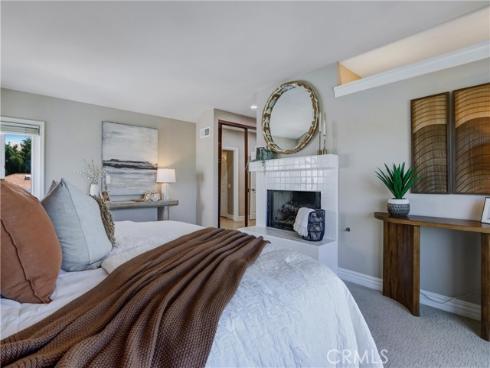 27181  Corcubion  , Mission Viejo, CA