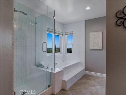 27181  Corcubion  , Mission Viejo, CA