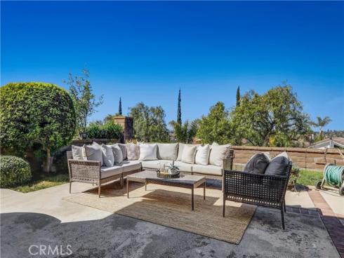 27181  Corcubion  , Mission Viejo, CA