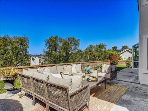 27181  Corcubion  , Mission Viejo, CA
