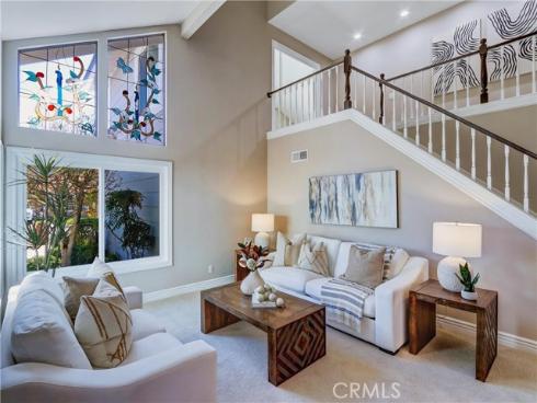 27181  Corcubion  , Mission Viejo, CA