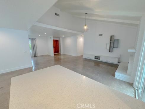 25761  Serenata  , Mission Viejo, CA