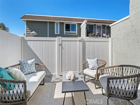 26013  Via Pera  , Mission Viejo, CA
