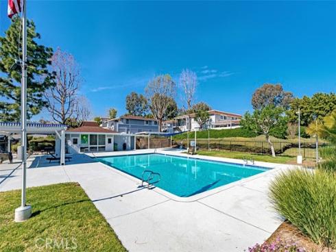 26013  Via Pera  , Mission Viejo, CA
