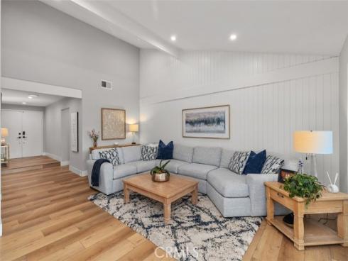 27411  Trabuco   Circle, Mission Viejo, CA