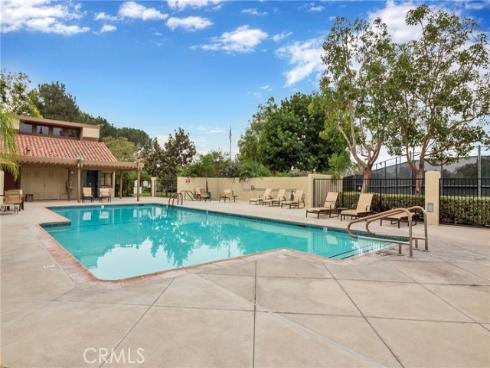 27858  Via Sarasate  , Mission Viejo, CA