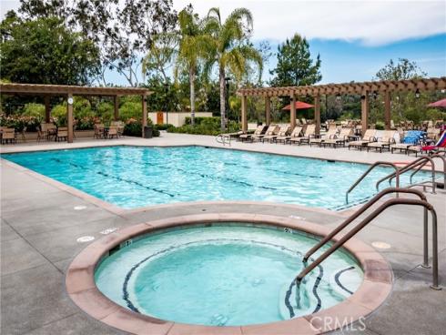 27725 Calle Valdes , Mission Viejo, CA