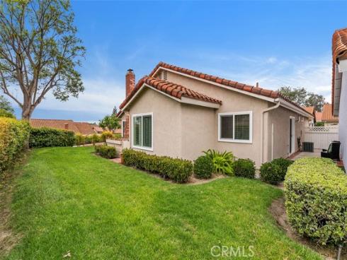 27684 Calle Valdes , Mission Viejo, CA