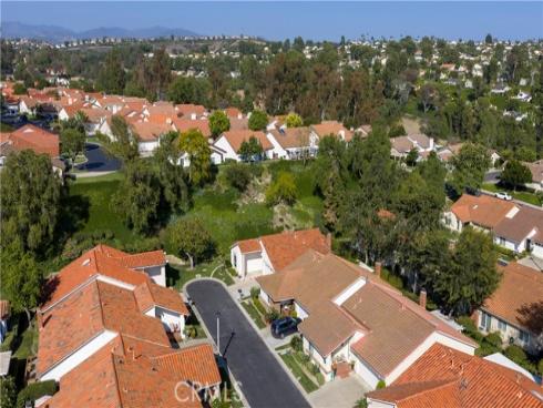 27706 Calle Valdes , Mission Viejo, CA
