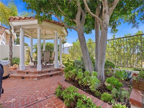 21375 Amora , Mission Viejo, CA