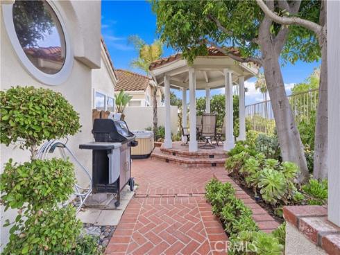 21375 Amora , Mission Viejo, CA