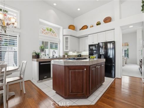 21375 Amora , Mission Viejo, CA