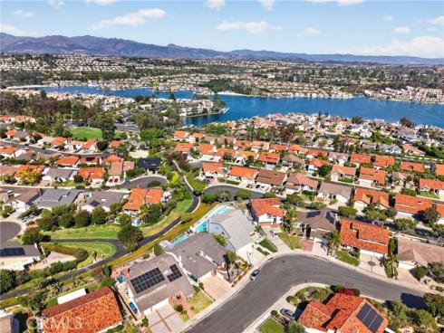 27441  Valderas  , Mission Viejo, CA