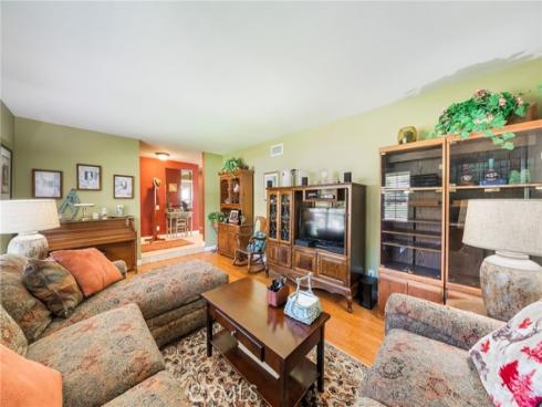 24926 El Cortijo , Mission Viejo, CA