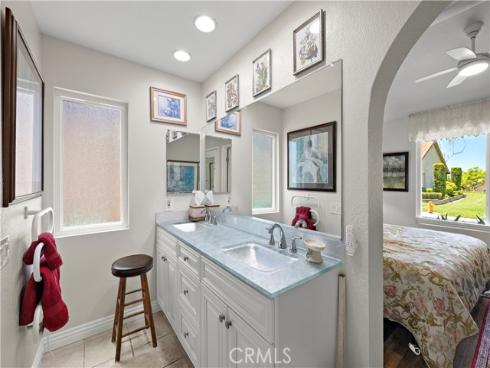 23576  Villena  , Mission Viejo, CA