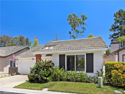 23576  Villena  , Mission Viejo, CA