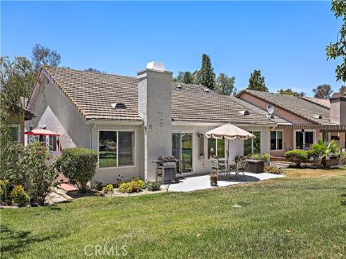 23576  Villena  , Mission Viejo, CA