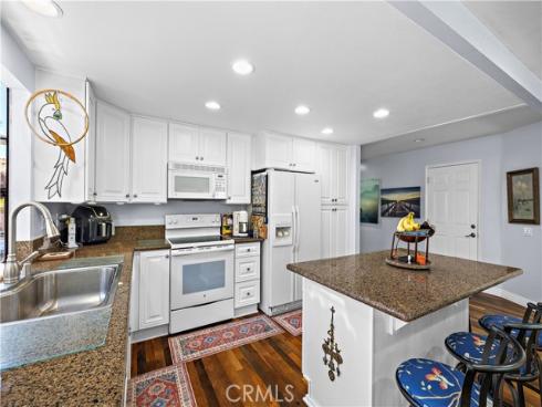 23576  Villena  , Mission Viejo, CA