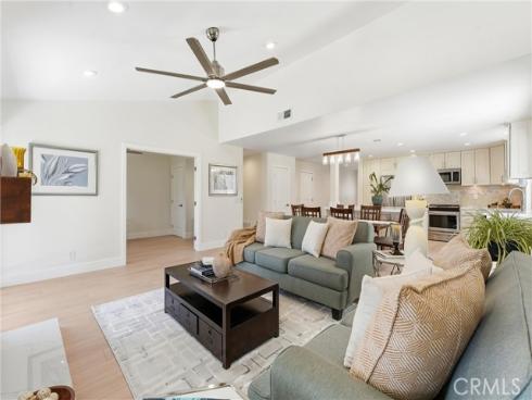 27692 Via Rodrigo , Mission Viejo, CA