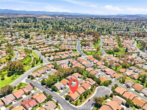 27692 Via Rodrigo , Mission Viejo, CA