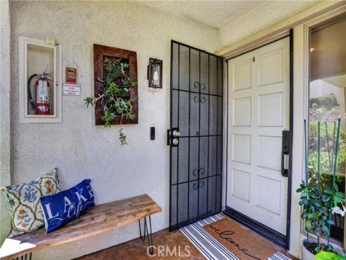 27871 Esporlas , Mission Viejo, CA