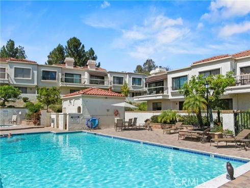 27871 Esporlas , Mission Viejo, CA