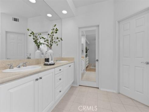 21285 Mazatlan , Mission Viejo, CA