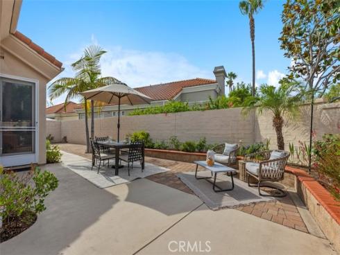 21285 Mazatlan , Mission Viejo, CA