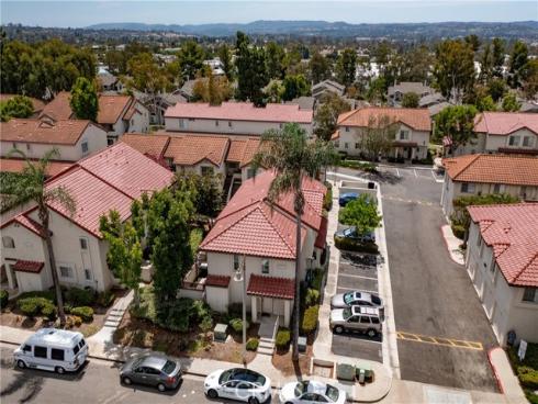 23345 La Crescenta , Mission Viejo, CA