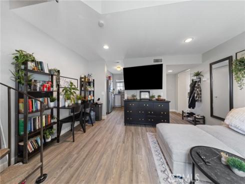 23345 La Crescenta , Mission Viejo, CA
