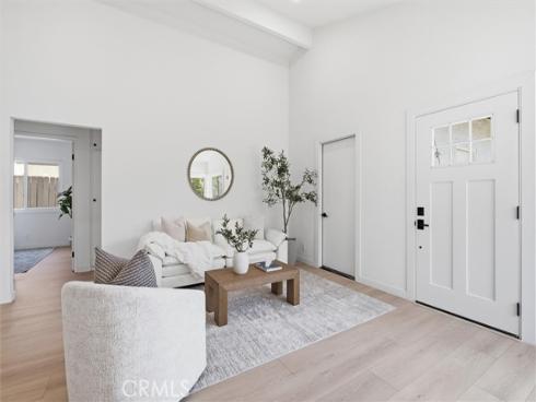 27332 Las Nieves , Mission Viejo, CA