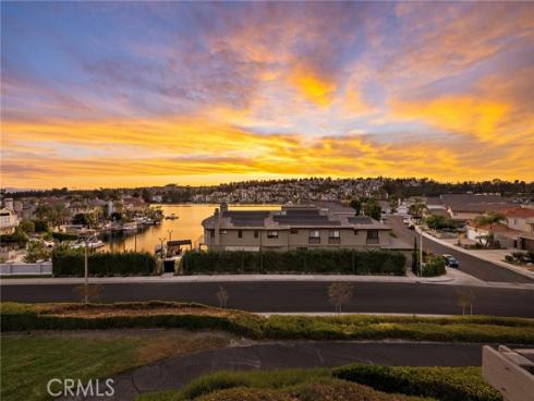 22671 Puntal Lana , Mission Viejo, CA