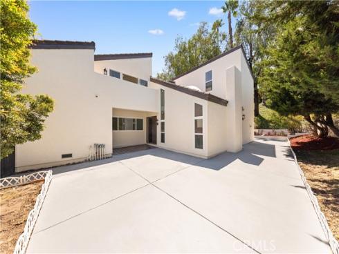 24771 Daphne , Mission Viejo, CA