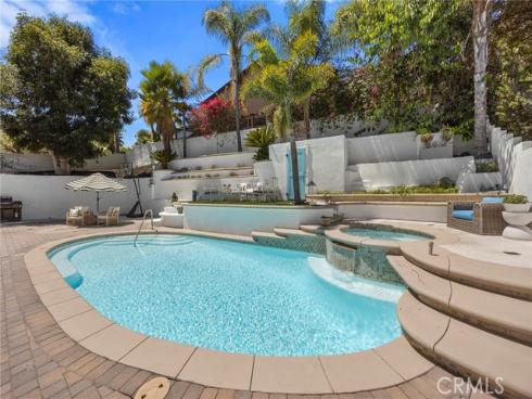 24271 La Pala Lane
